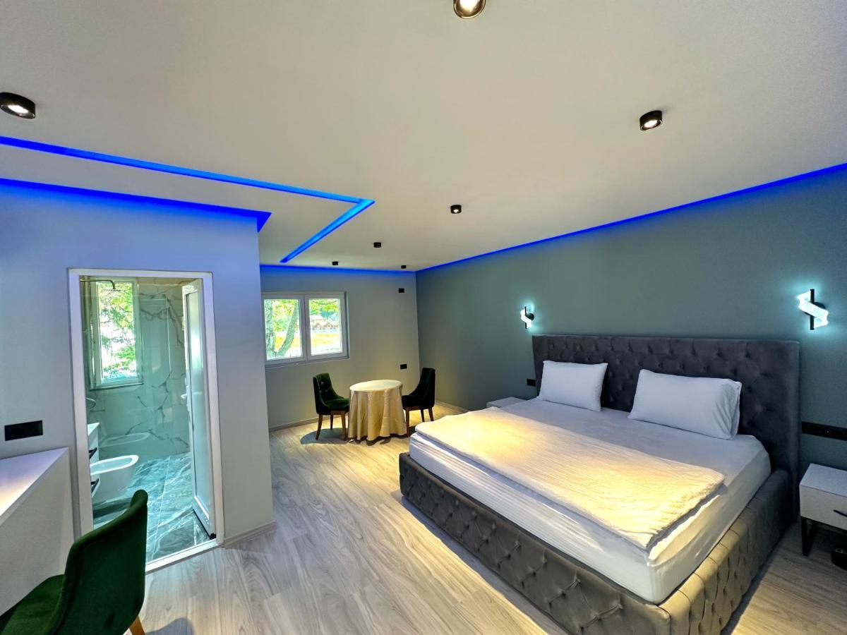 Breezy Hotel Валбона Экстерьер фото