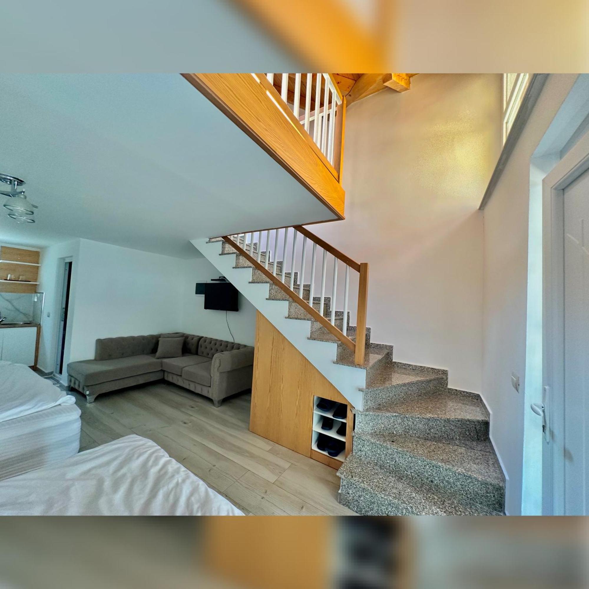 Breezy Hotel Валбона Экстерьер фото