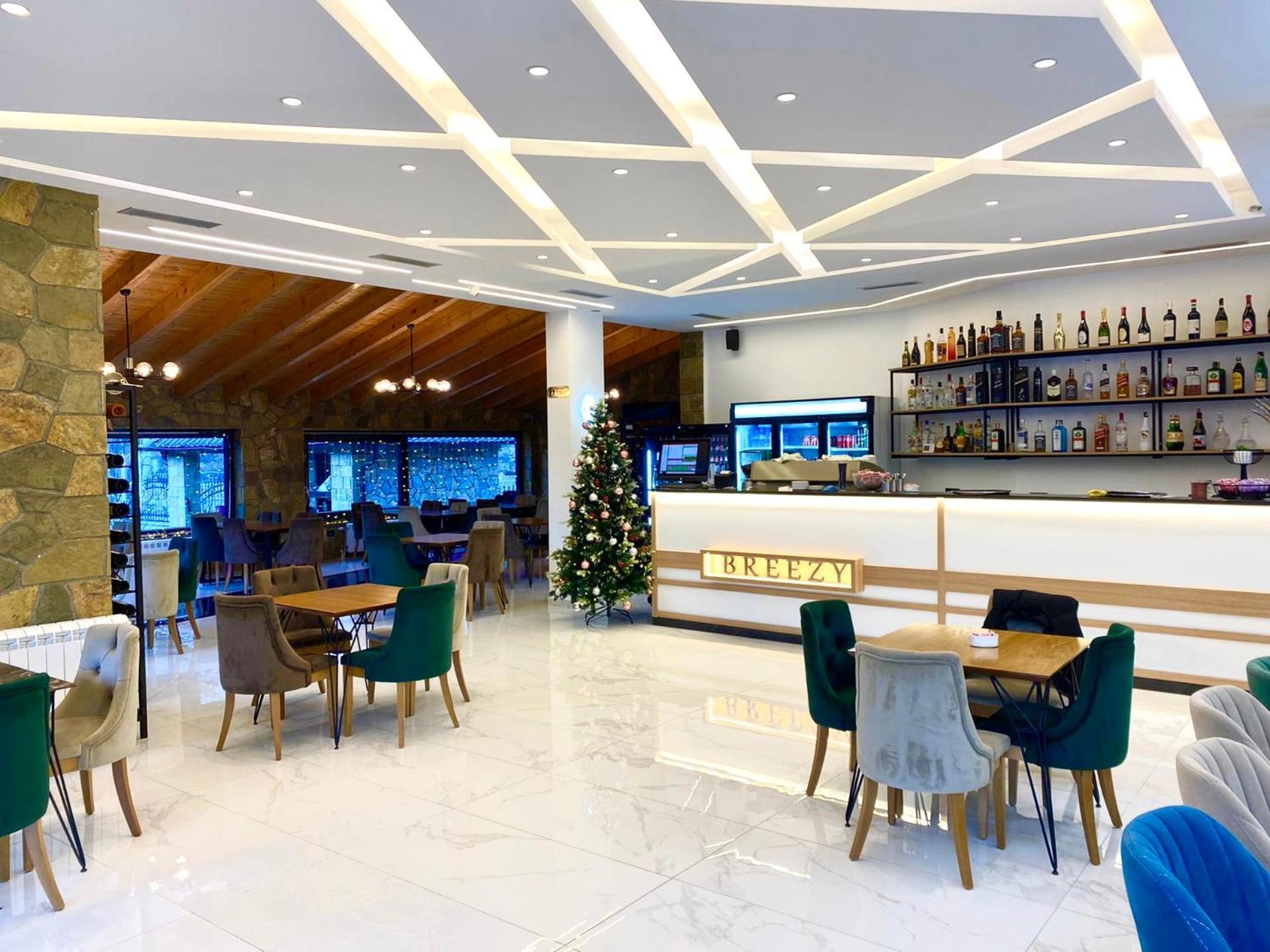 Breezy Hotel Валбона Экстерьер фото