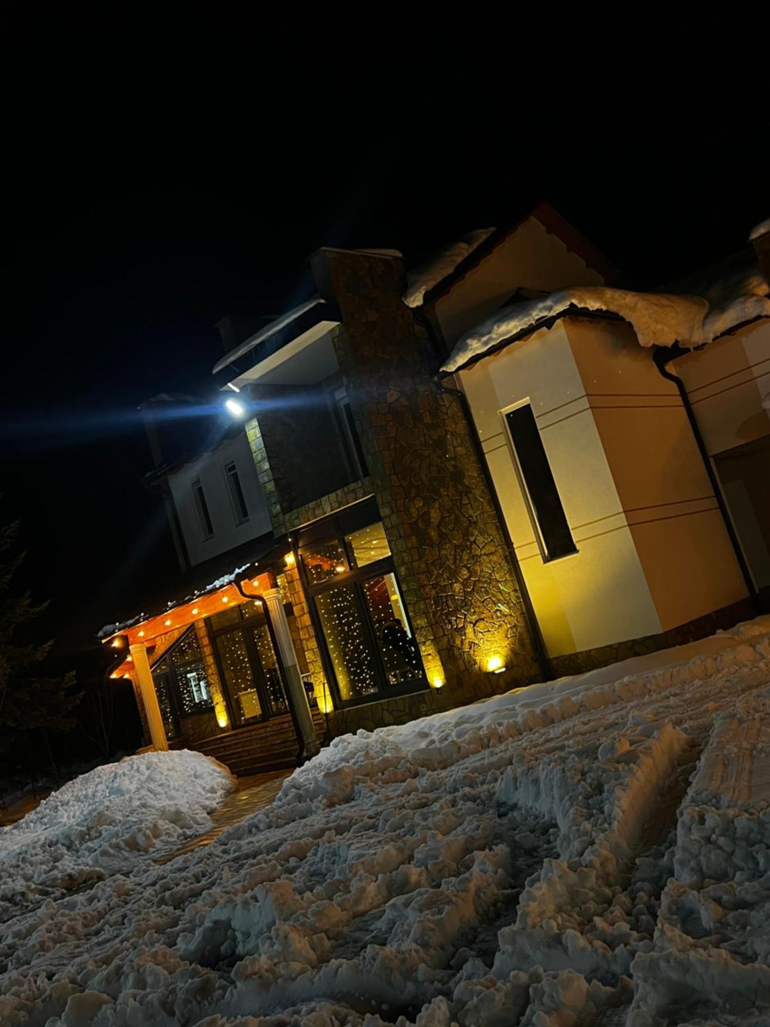 Breezy Hotel Валбона Экстерьер фото
