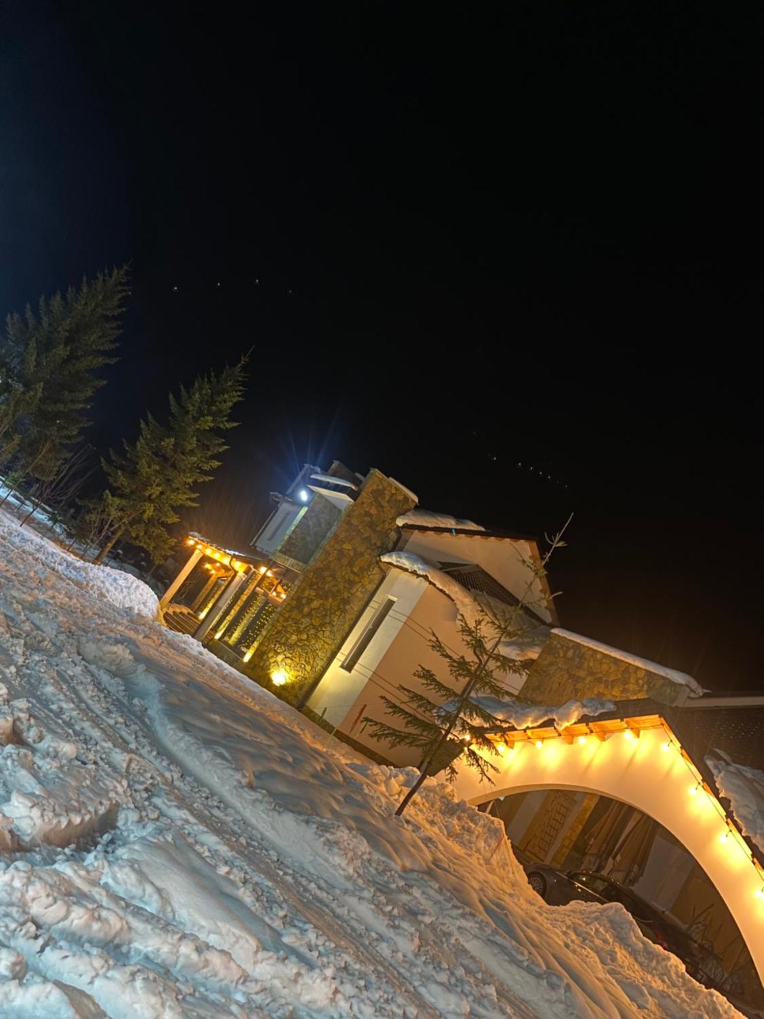Breezy Hotel Валбона Экстерьер фото