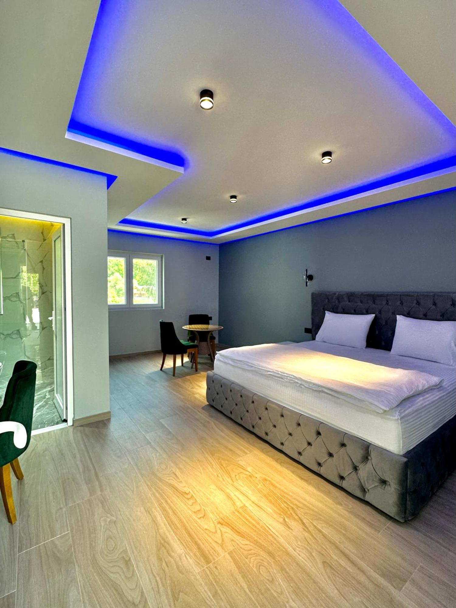 Breezy Hotel Валбона Номер фото